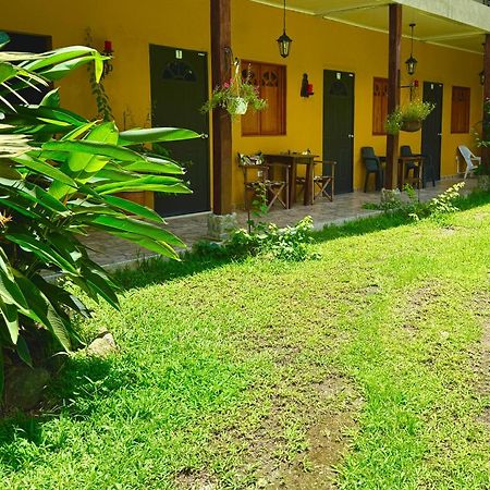 Posada Turística Rocas De Cabo Marzo Bahia Solano Exterior foto