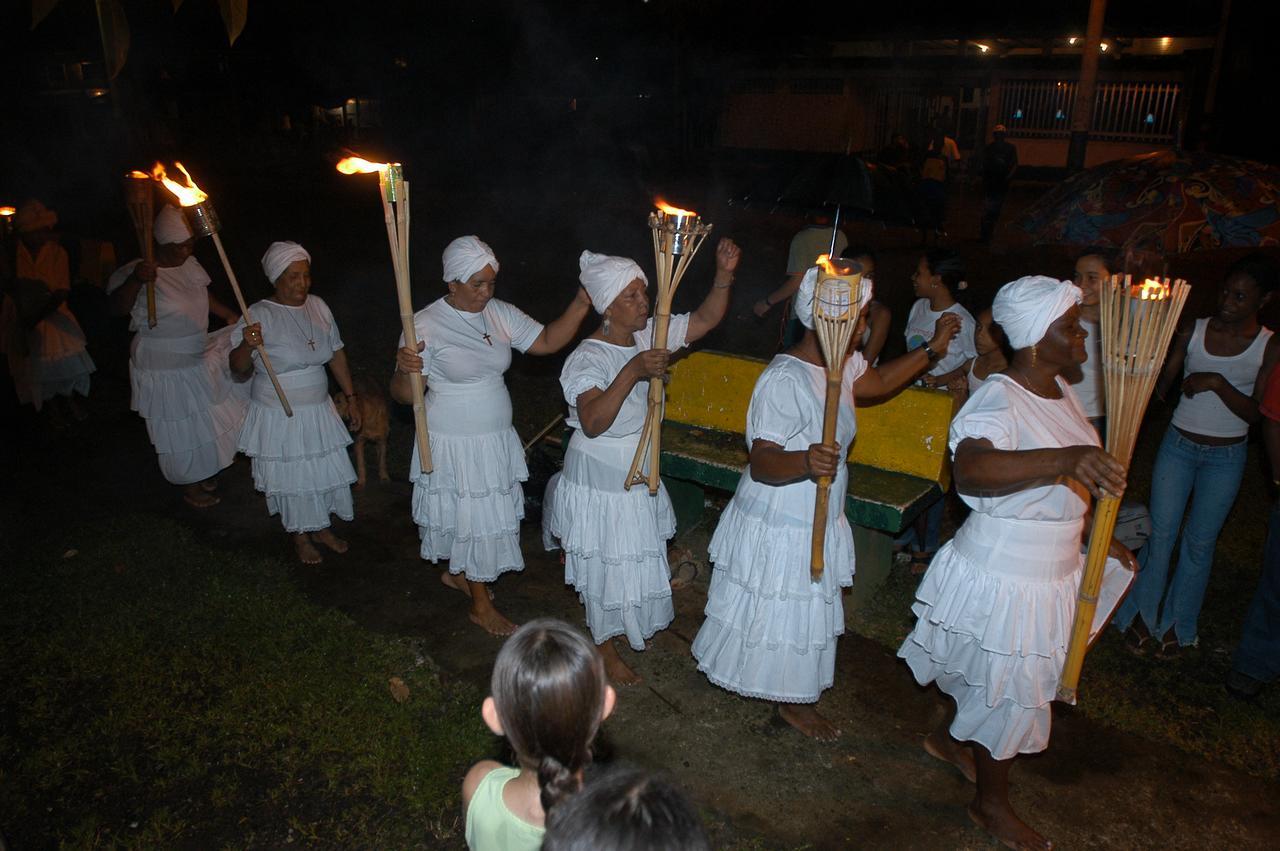 Posada Turística Rocas De Cabo Marzo Bahia Solano Exterior foto